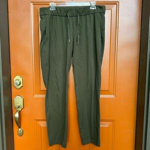 Lululemon Stretch High-Rise Pant: size 10